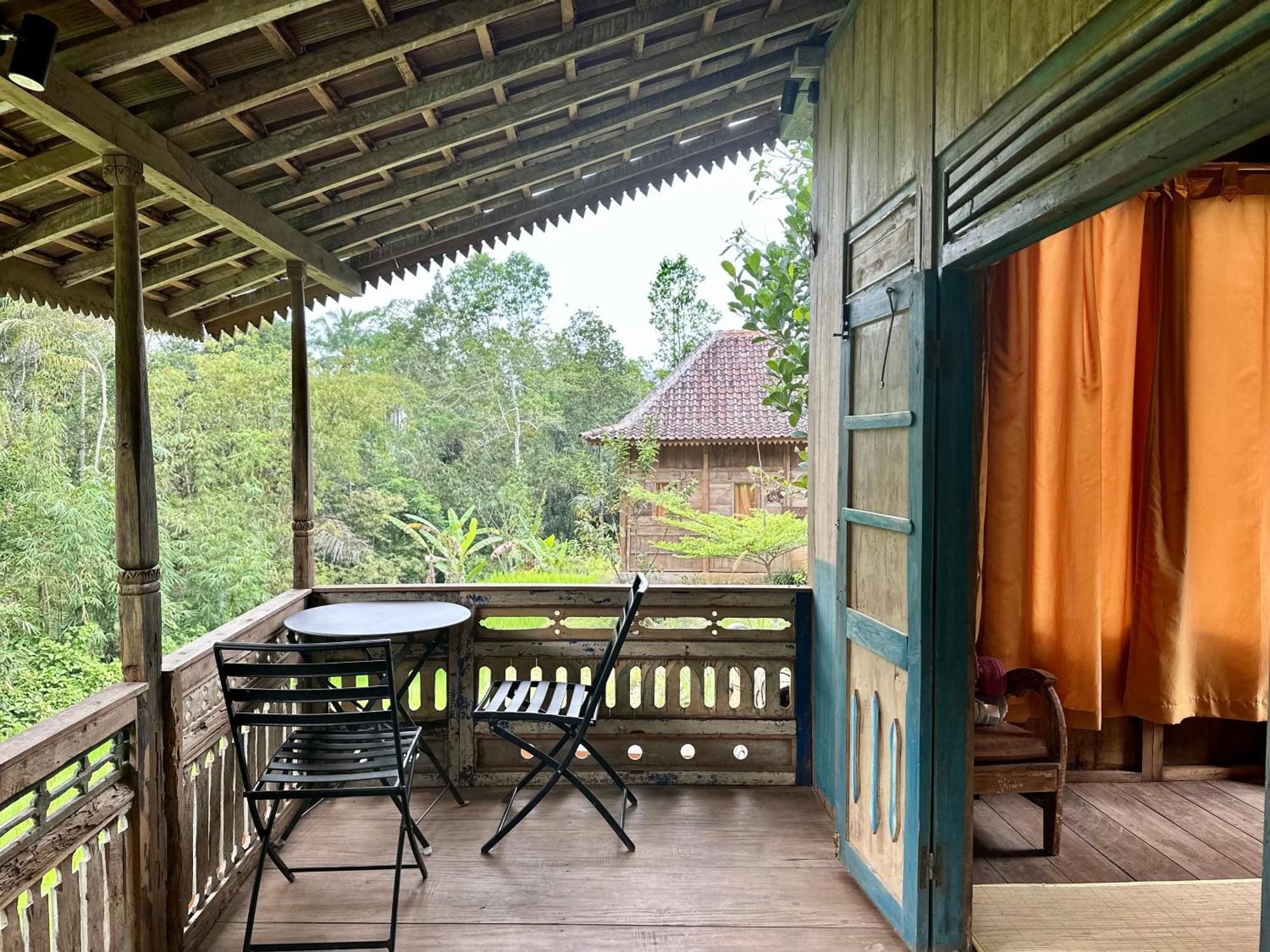 Oemah Tepi Sawah Villa Джатилувих Екстериор снимка